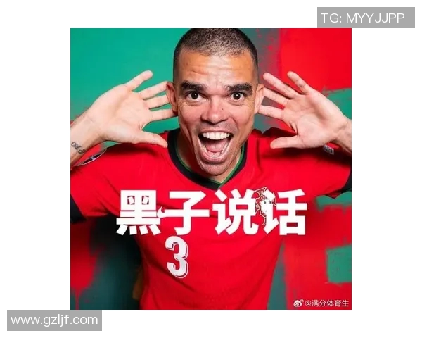 足球明星小黑子的成长之路与背后故事揭秘 足球明星小黑子的成长之路与背后故事揭秘