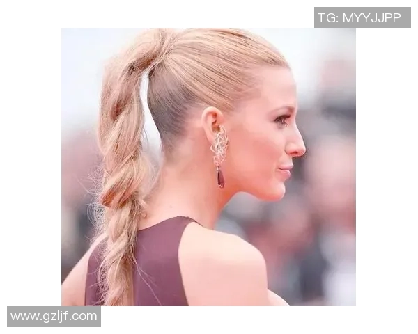 足球明星长发扎法揭秘教你打造时尚运动风格的完美发型